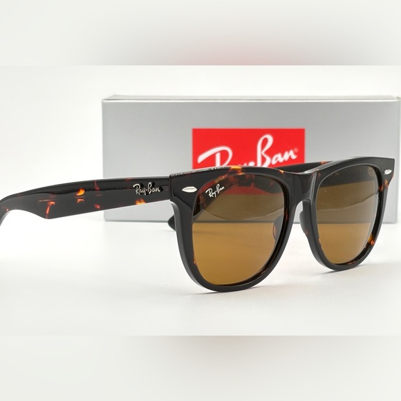 Ray-Ban Brown Sunglasses Classic Accessories - Picture 7 of 16